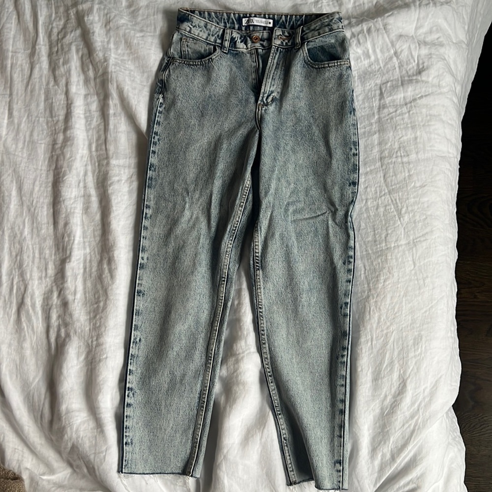 ZARA washed high-waisted straight leg jean (size 4)
